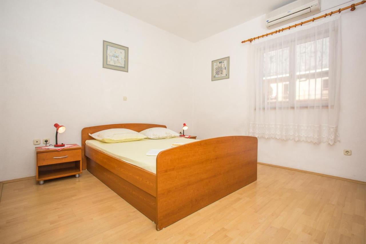 Apartments Nuic 748 Makarska Esterno foto