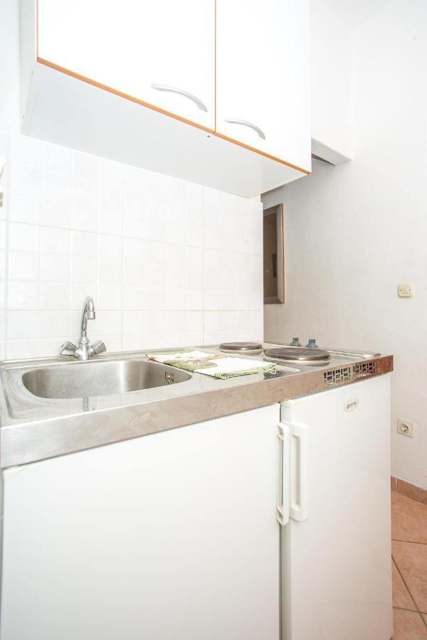 Apartments Nuic 748 Makarska Esterno foto